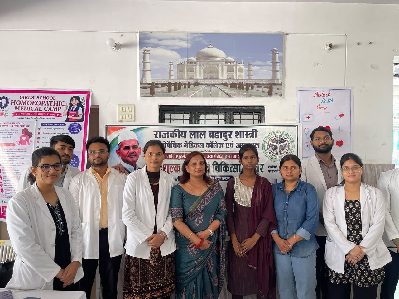 Dr. Geetika Agarwal and team at a free medical health camp